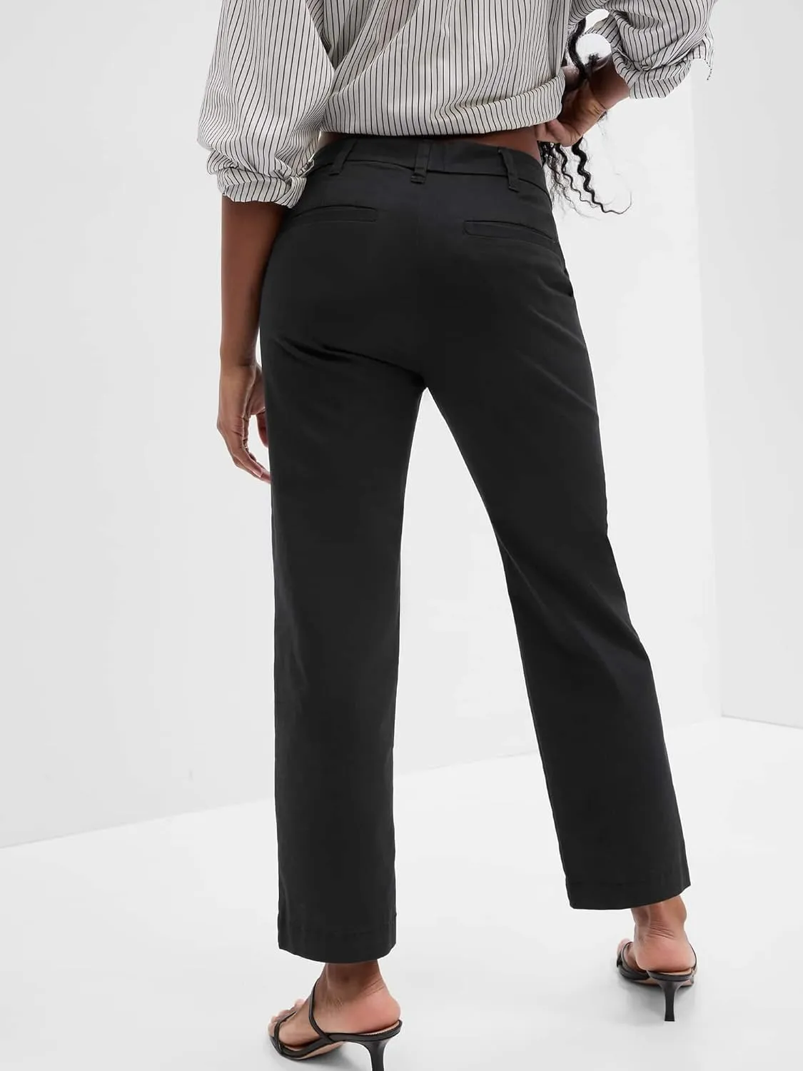GAP Women's Girlfriend Khaki