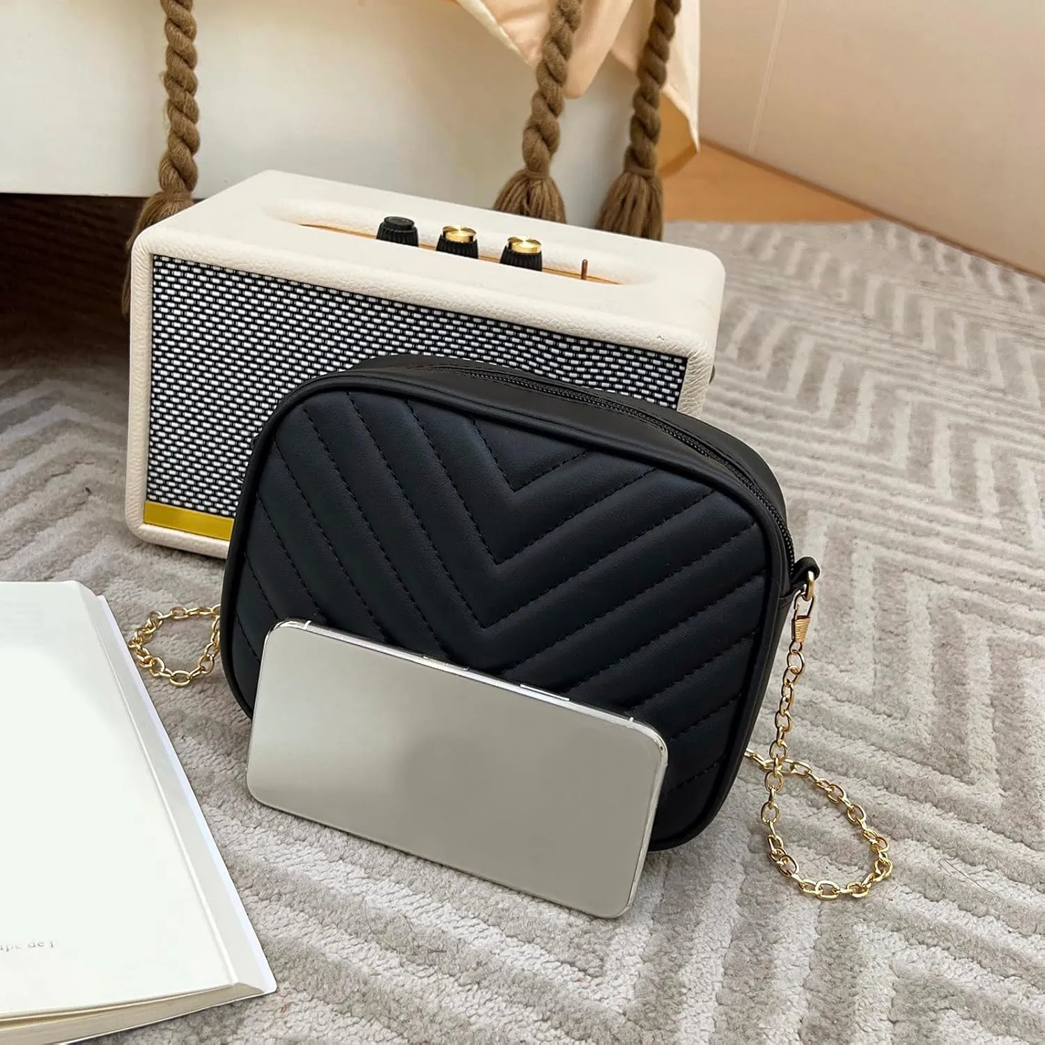 Women Messenger Bag Fashion Simple Trend Chain Shoulder Bag Purse Practical Messenger Bags Hooks (Black, One Size)