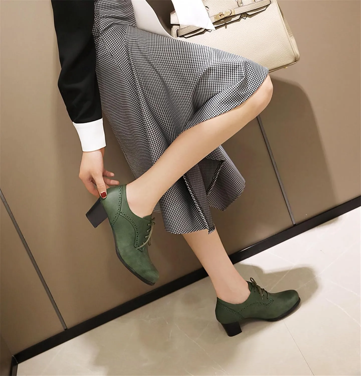 Women's Chunky Lace Up Vintage Oxfords Dress Pumps Closed Round Toe Block Mid Heels Wedding Church Concise Classic Dress All Weather Dating Retro Brogues Shoes